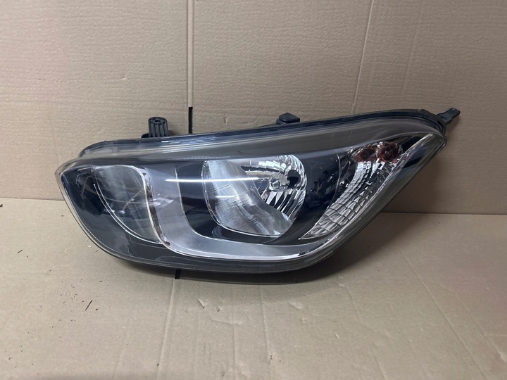фото №1, Hyundai i20 i20 12-15r левая лампа перед 92101-4p500