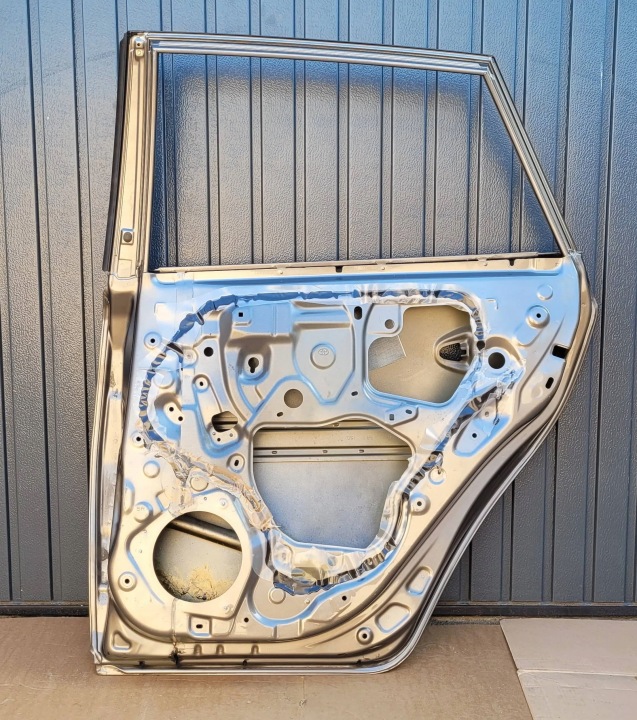 фото №8, Toyota auris ii 2 hb 13- дверь зад задние правые
