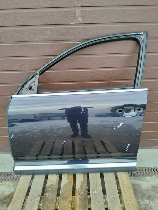 фото №1, Дверь левый перед vw touareg i 7l годы 02-06 передний рестайлинг оригинал lc9z