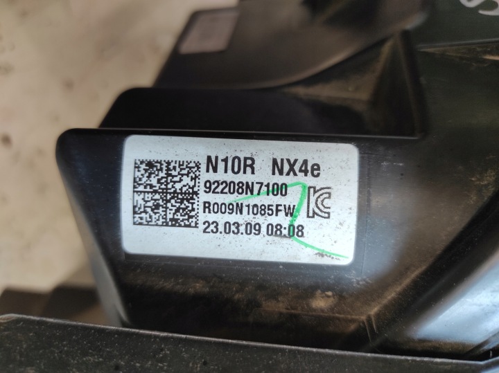 фото №8, Hyundai tucson iv 4 20- фара правая перед полный led 92208n7100 - сцепление