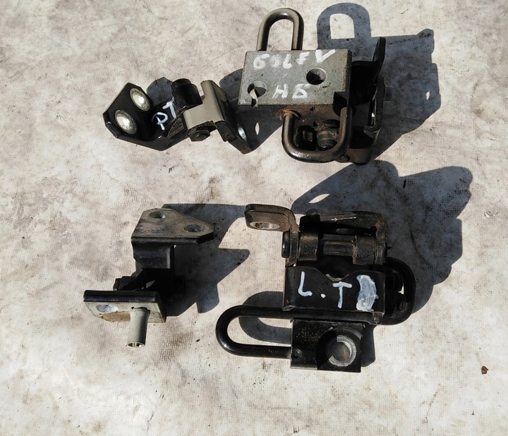 фото №1, Golf v 5 hb петли дверь зад цвет чёрный оригинал