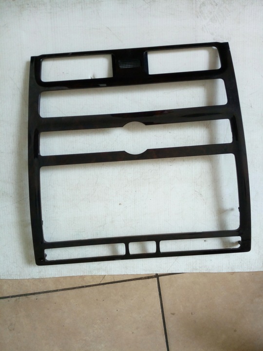 фото №1, Рамка радио консоли vw phaeton оригинал.