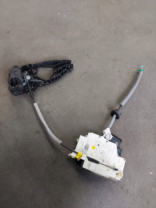 фото №1, Audi a8 d5 4n замок дверь левый зад 4n1837015