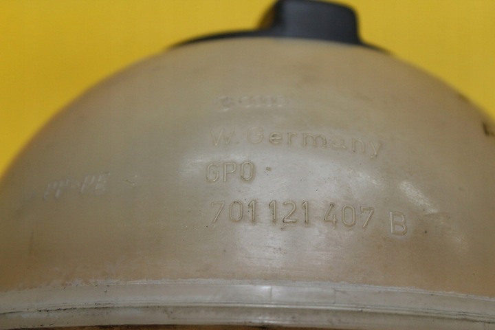 фото №8, Бачок расширительный vw t4 701121407b