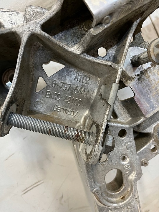 фото №8, Балка подвеска подрамник колыбель перед bmw f10 f11 2.0d 6778374 śląsk