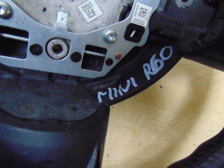 фото №16, Кермо шкіряний mini r60 мультифункція