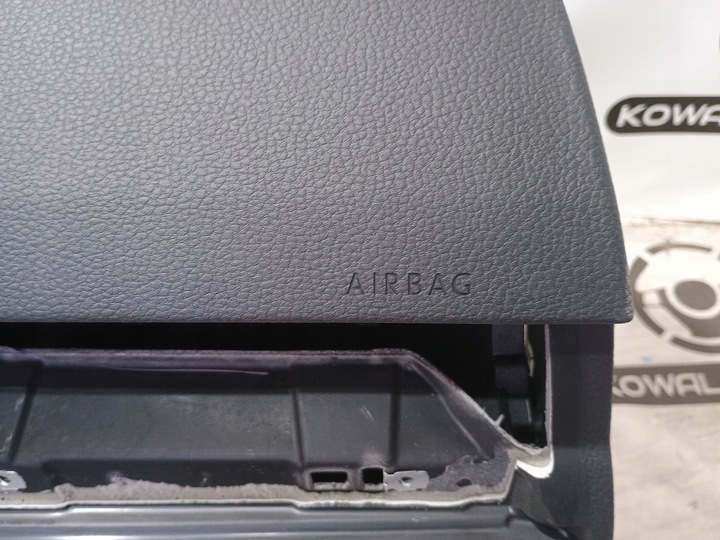 фото №8, Vw passat b8 панель консоль подушка безопасности подушки ремни оригинал демонтаж