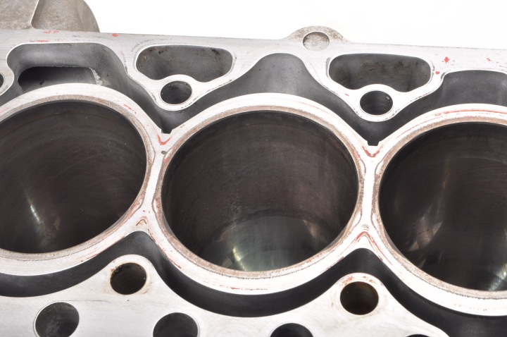 фото №10, Volvo v40 s60 v60 v70 s80 2.0 d2 блок  двигуна d4204t8 31430772