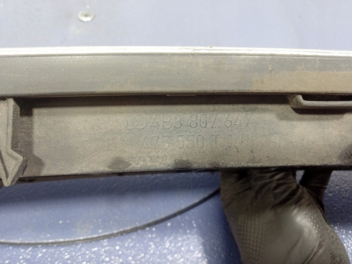 фото №10, Audi a6 s6 c5 4.2 решётка бампера перед 4b3807647