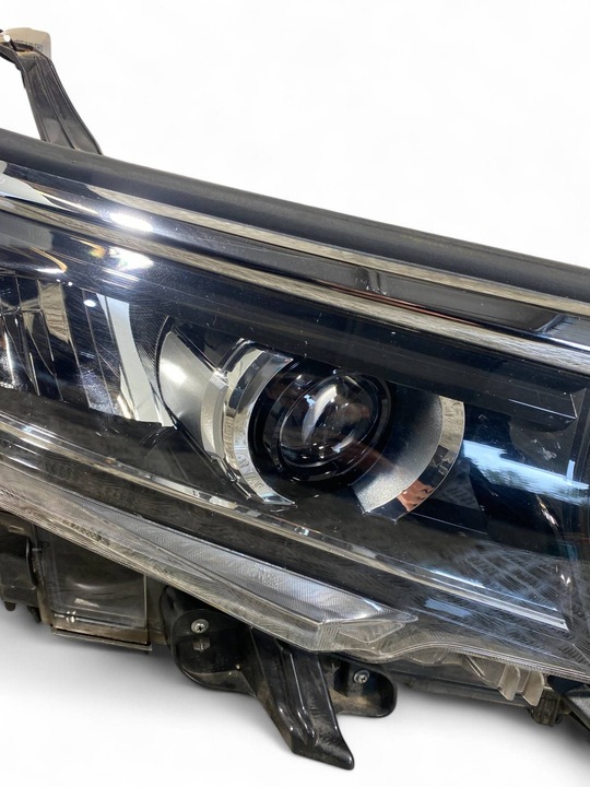 фото №8, Toyota land cruiser j150 лампа передня