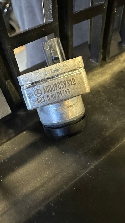 фото №15, Mercedes бампер переднє glc 254 x254 a2548856100 pts