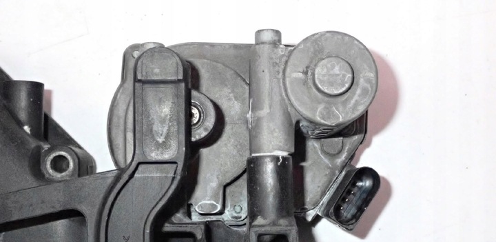 фото №8, Колектор регулятор l a8 d3 4.0 tdi ase 057129712ab