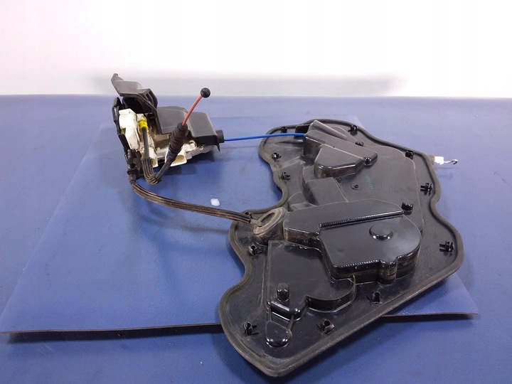 фото №1, Audi s8 d4 4h замок дверь зад правые доводчик 12 pin