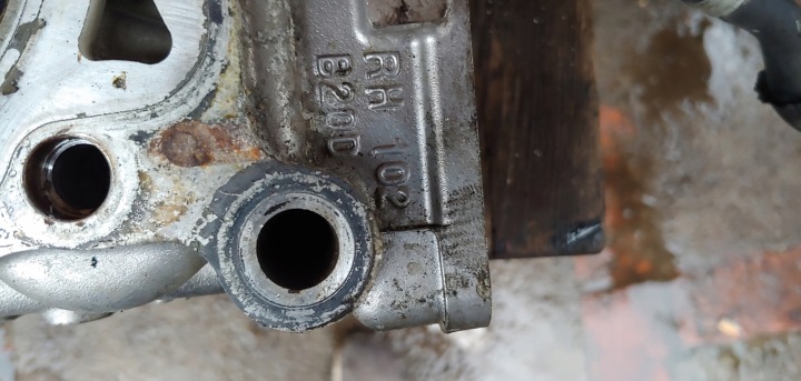 фото №7, Головка права subaru xv 2.0d b20drh102 комплектна