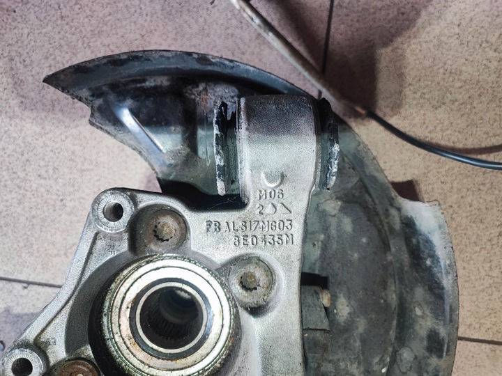 фото №8, Ступиця поворотна опора лівий зад audi a6 c5 s6 4.2 v8