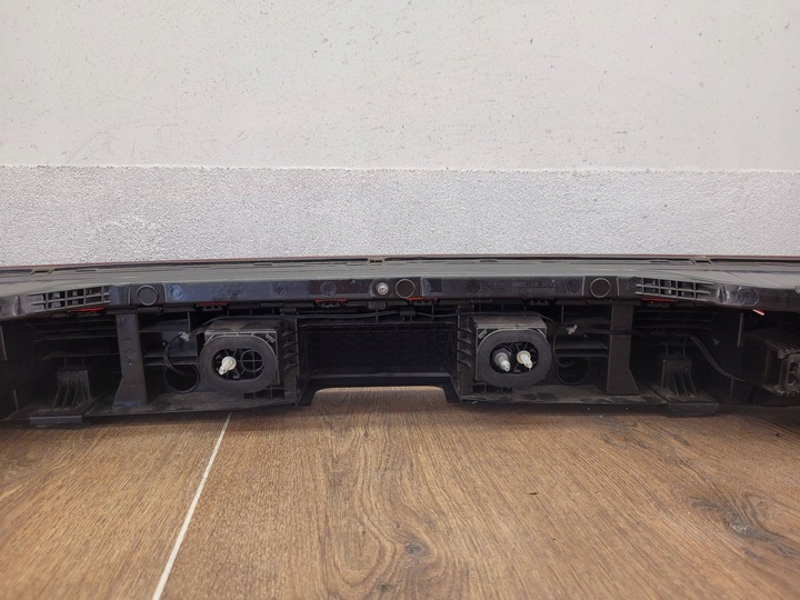 фото №10, Audi q8 2018 4m8945095t з задній лампи задні