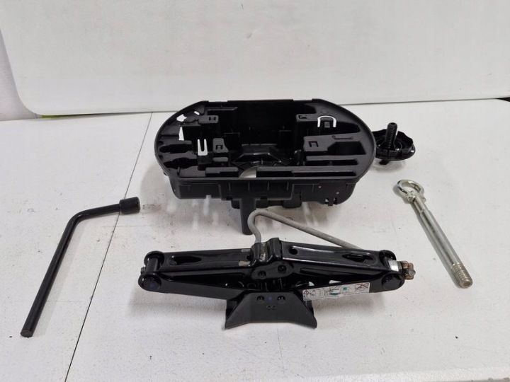 фото №7, Peugeot 308 ii 2 t9 вкладка багажника домкрат ушко буксировочные 9817224380