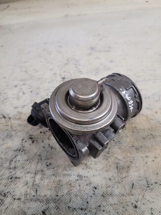 фото №1, Клапан egr оригінальний номер 038129637a galaxy i mk1 01r. 1.9tdi 115km