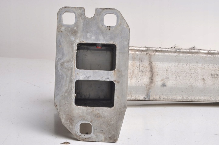 фото №8, Audi q3 i балка бампера перед 8u0807109c