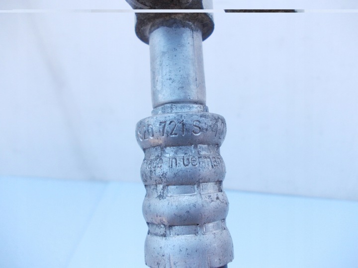 фото №5, Шланг кондиционера vw golf iv bora 1j0820721s