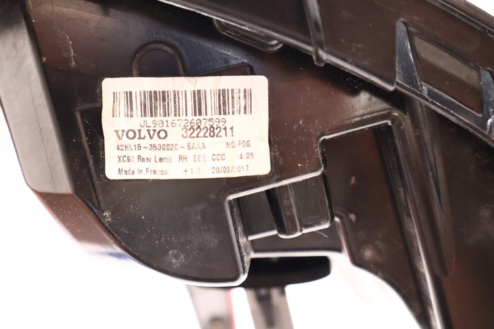 фото №8, Volvo xc90 ii лампа права зад 32228211