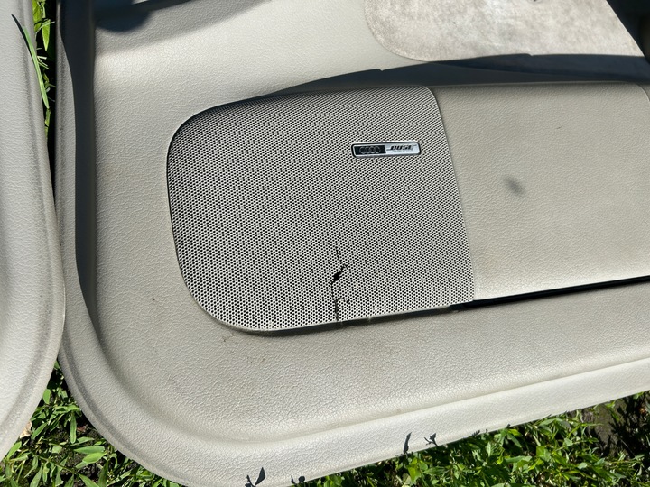 фото №12, Оббивка обшивки алькантара ролета скла двері audi a6 c5 універсал