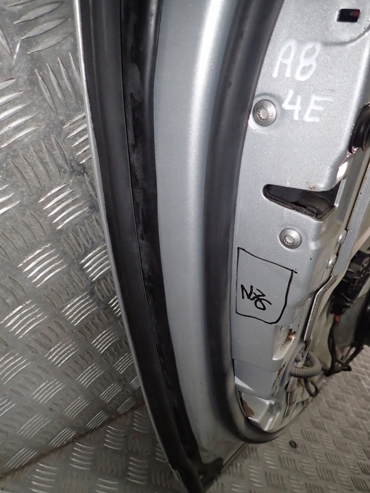 фото №3, Audi a8 s8 d3 дверь зад задние левая n76