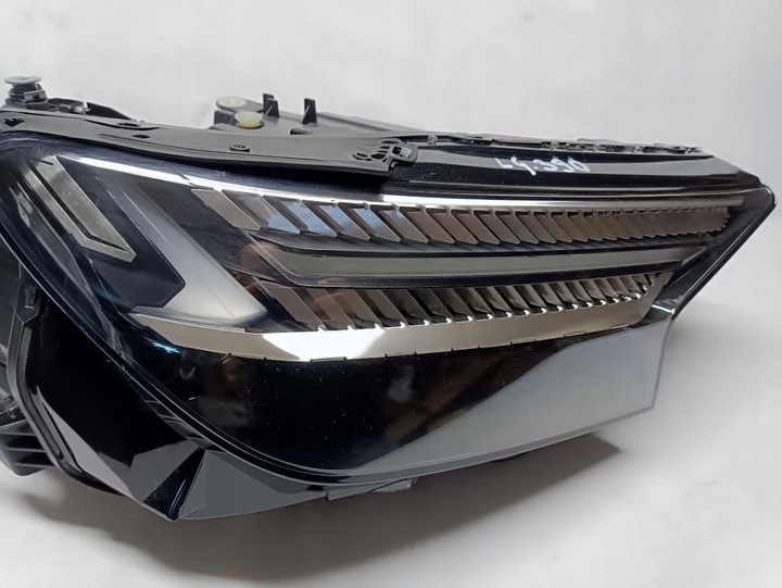 фото №6, Audi q4 e-tron matrix лампа права комплектна 89a941036m