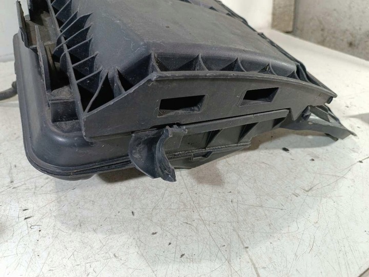 фото №9, Корпус фильтра воздуха citroen c3 picasso 1.6 hdi 9673061080