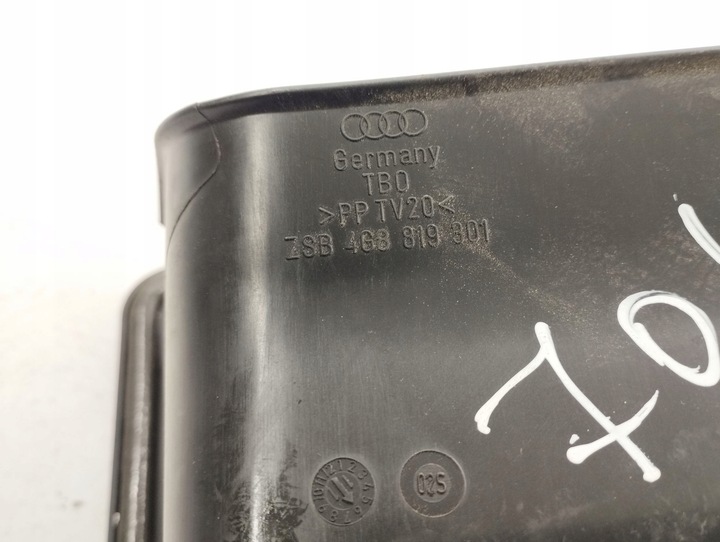 фото №7, Audi a7 s7 4g 2011 решётка вентиляционная pod бампером задний