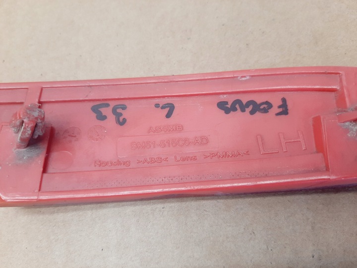 фото №9, Лампа відбивач правий + лівий бампер зад ford focus iii mk3 універсал 2011-2015