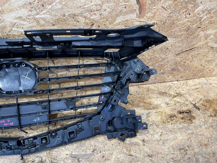 фото №8, Mazda 3 bm iii рестайлинг 16-18 решётка решётка радиатора решётка средняя бампера хром