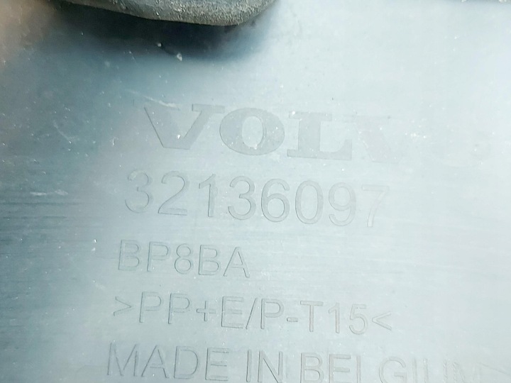 фото №16, Volvo xc40 recharge 23r. бампер перед комплектный 31690933 электрик