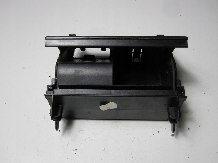 фото №1, Бардачок попільничка mercedes e-klasa w210 97r