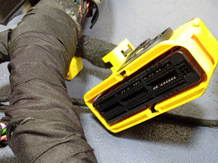 фото №8, Octavia iv універсал джгут установка інтер'єру