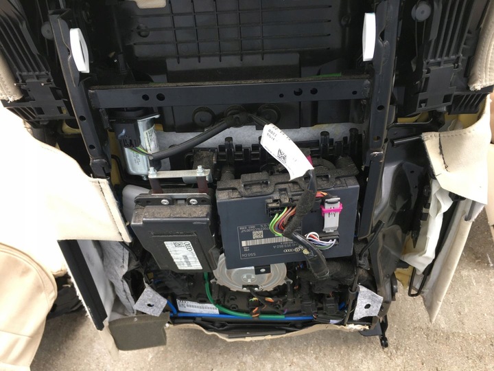 фото №8, Audi a8 довгий d4 2013 - сидіння сидіння шкіра