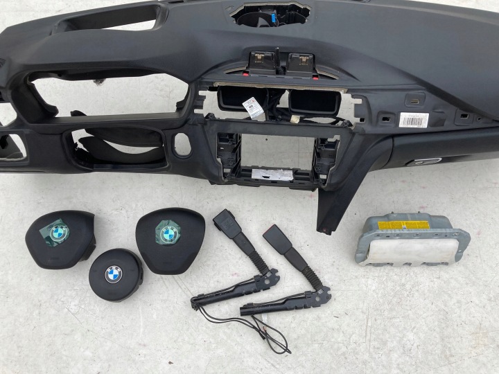 фото №5, Bmw 3 f30 f31 f34 hud торпедо kokpi консоль подушки