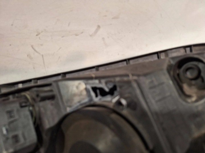 фото №11, Лампа перед левая 260609857r renault kadjar led