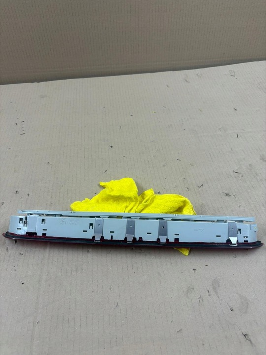 фото №4, Audi a4 b8 третье свет сплав дополнительный задние крышка