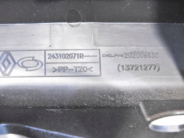 фото №6, Корпус коробка запобіжників renault latitude 2.0 dci 243102071r