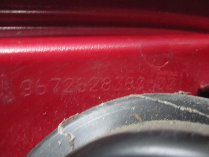 фото №9, Peugeot 208 i 13r лампа правая зад 9672628380