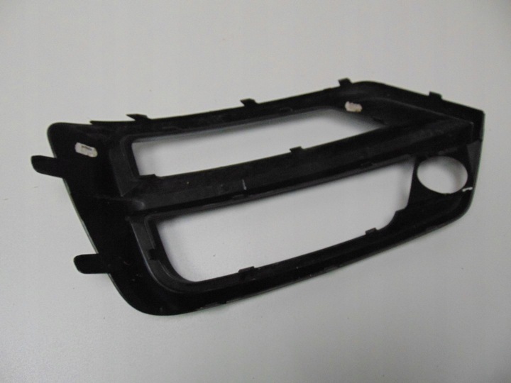 фото №10, Решітка w бампер права audi q3 ii 8u0807682n