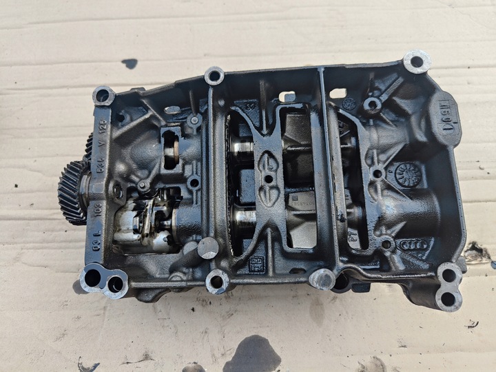 фото №6, Насос масла 03l103535v volkswagen audi 2.0 tdi