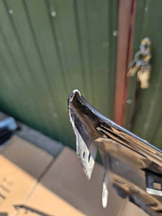 фото №11, Audi e-tron крило переднє