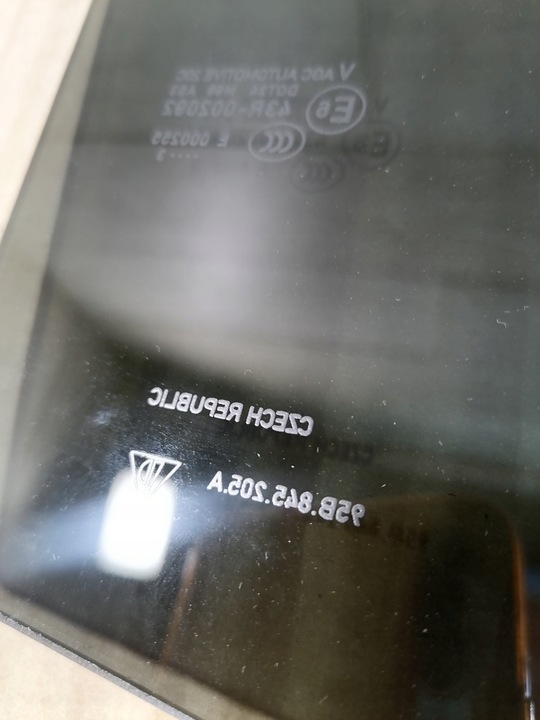 фото №9, Macan скло лівий зад 95b845205a