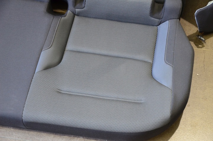 фото №16, Vw golf vii 7 рестайлинг велюровый 5d материал англичанин новое механическое