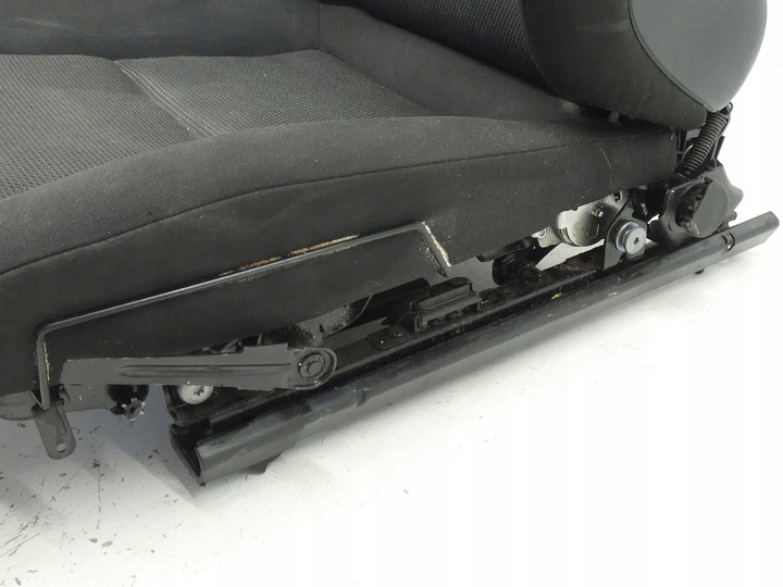 фото №11, Сиденье левый перед водителя тканевый mercedes slk w172 r172