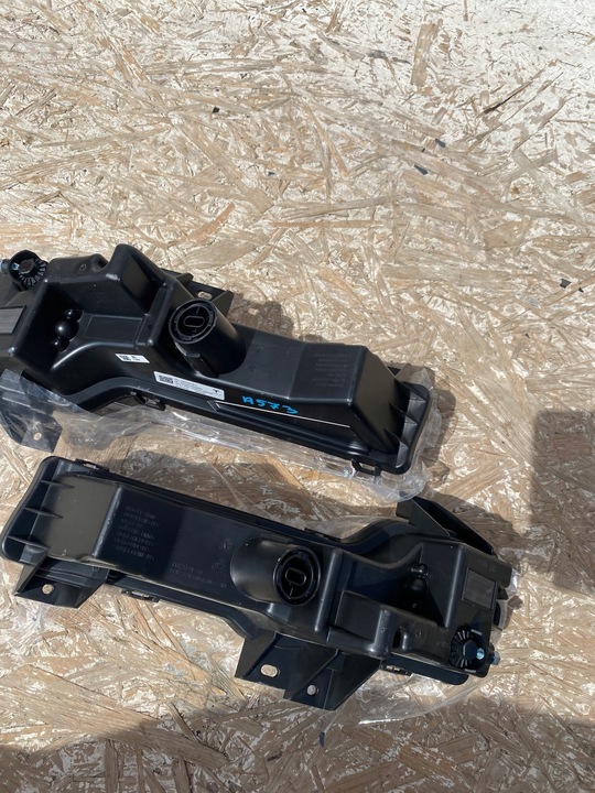 фото №10, Tesla 3 галоген левый 1624798-00-a оригинал