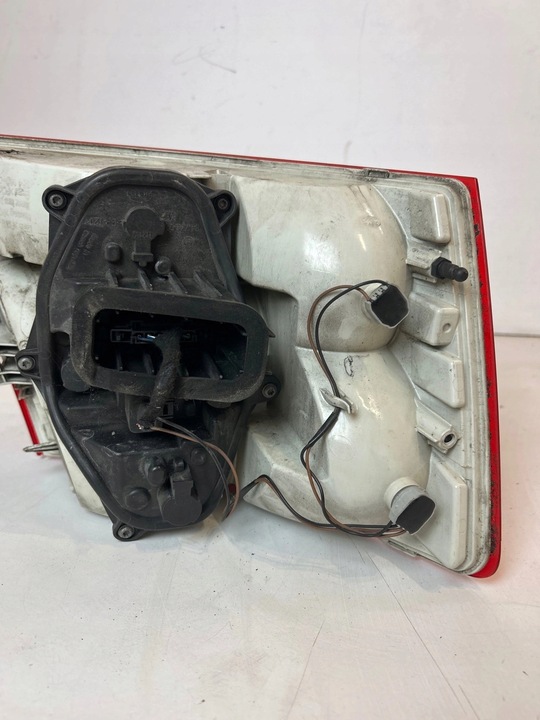 фото №13, Лампа зад задня права w крило skoda octavia iii sedan