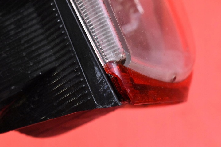 фото №9, Лампа правая зад задняя nissan nv200 1 i 09-21